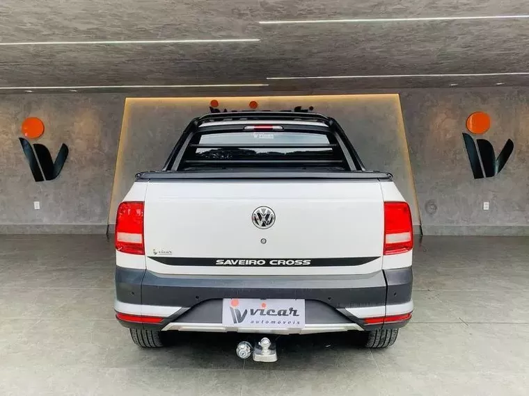 Volkswagen Saveiro Branco 9