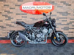 CB 1000