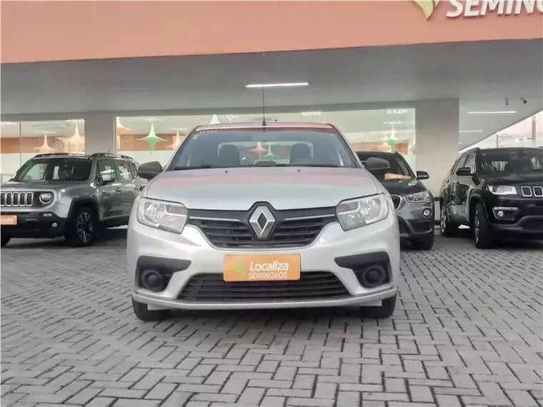 Renault Logan Prata 1