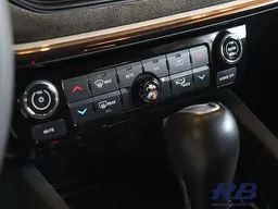 Jeep Commander