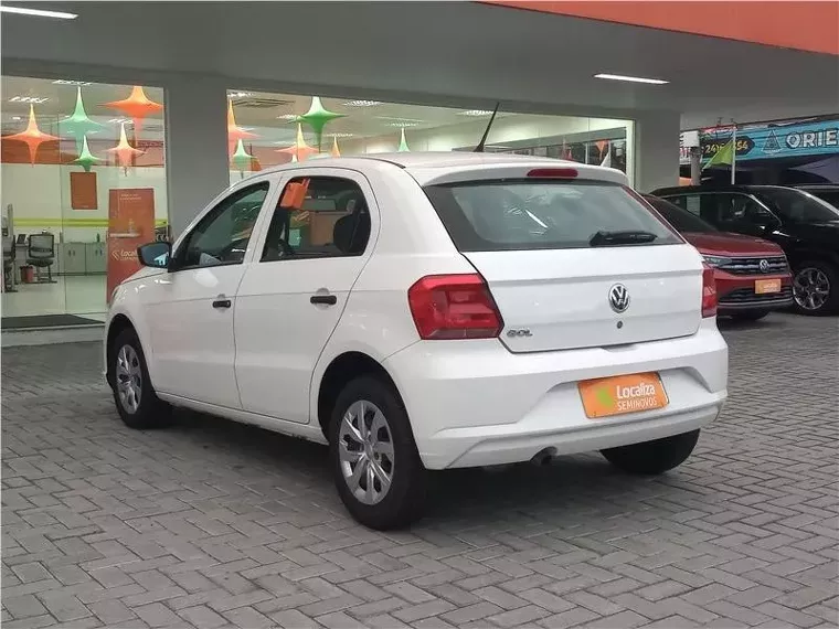 Volkswagen Gol Branco 11