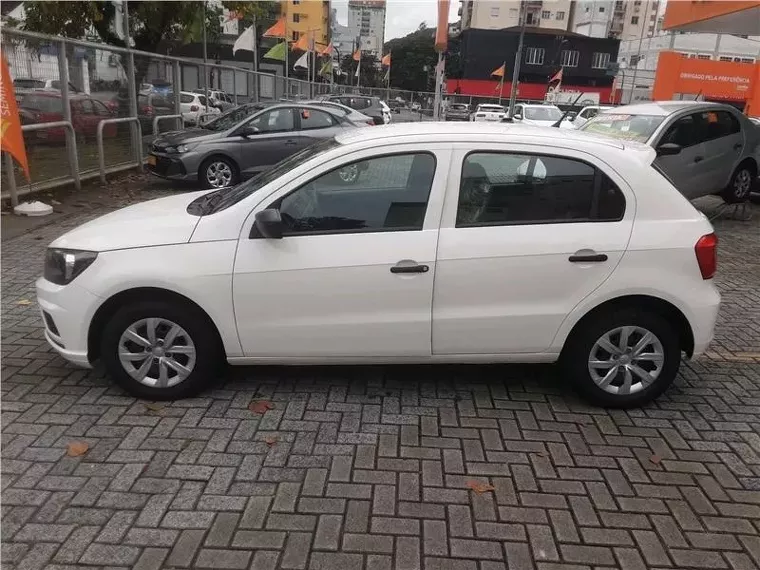 Volkswagen Gol Branco 11