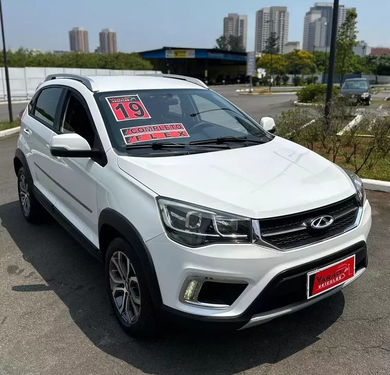 Chery Tiggo 2 Branco 14