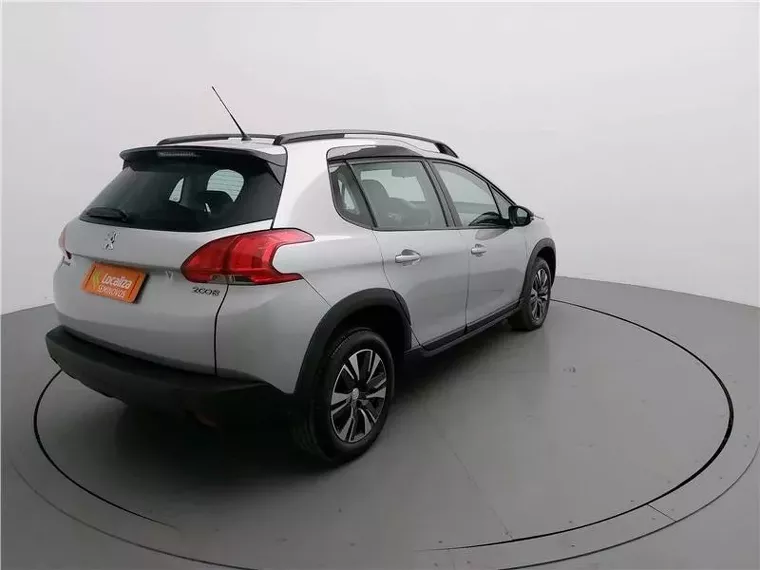 Peugeot 2008 Cinza 12