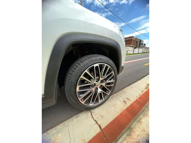 Jeep Compass Branco 9