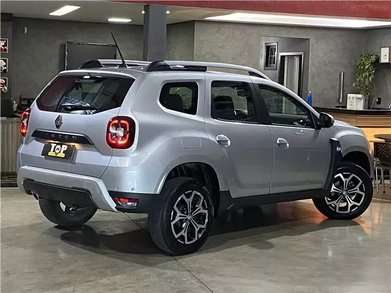 Renault Duster Prata 7