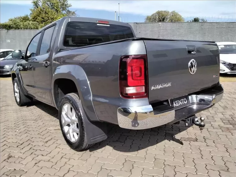 Volkswagen Amarok Cinza 11