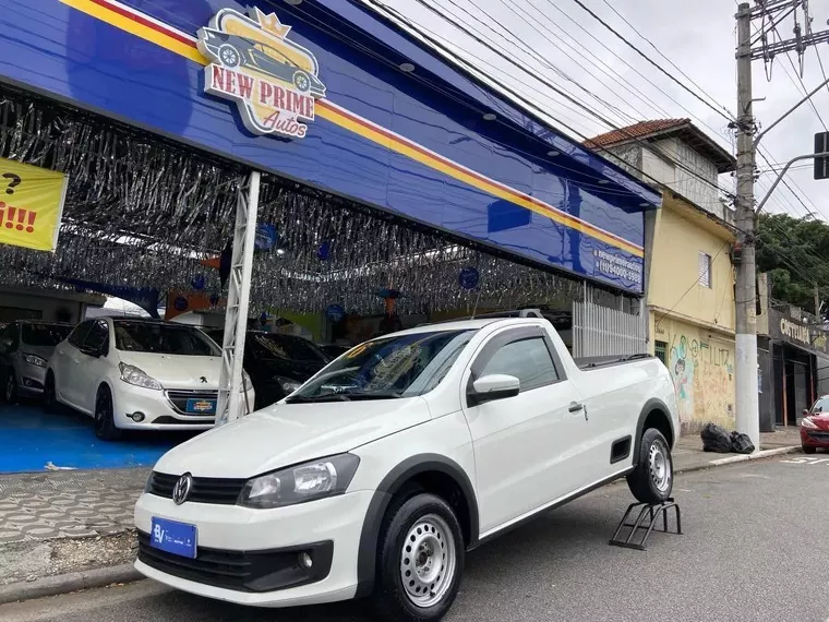 Volkswagen Saveiro Branco 4