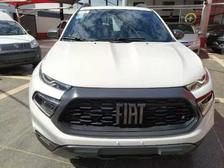 Fiat Toro Branco 5