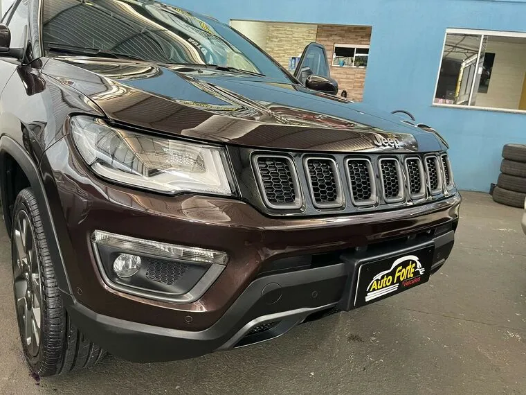 Jeep Compass Marrom 15