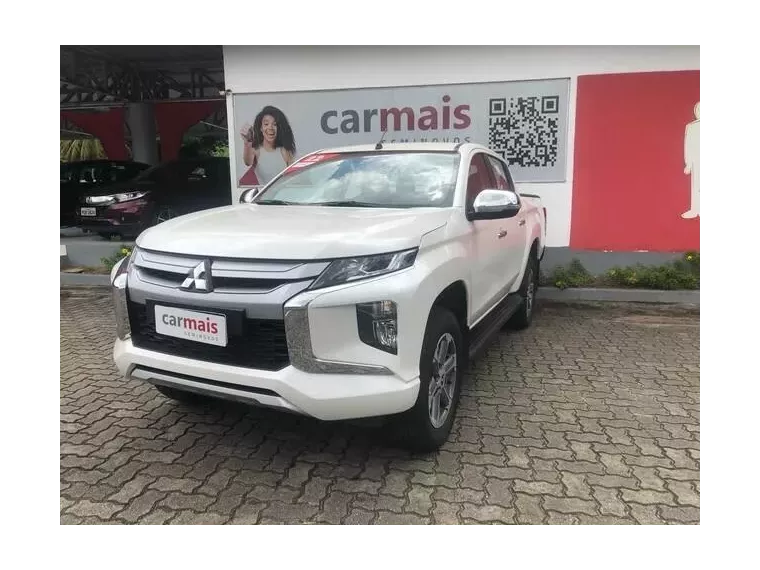 Mitsubishi L200 Triton Branco 1