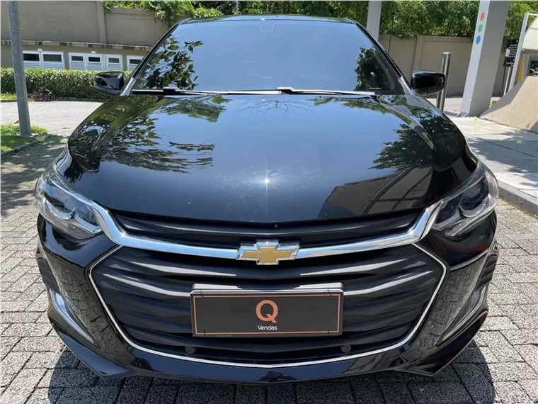 Chevrolet Onix Preto 1