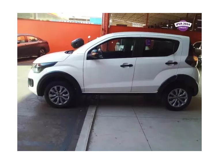 Fiat Mobi Branco 4