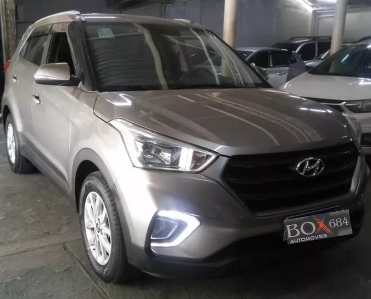 Hyundai Creta Prata 10