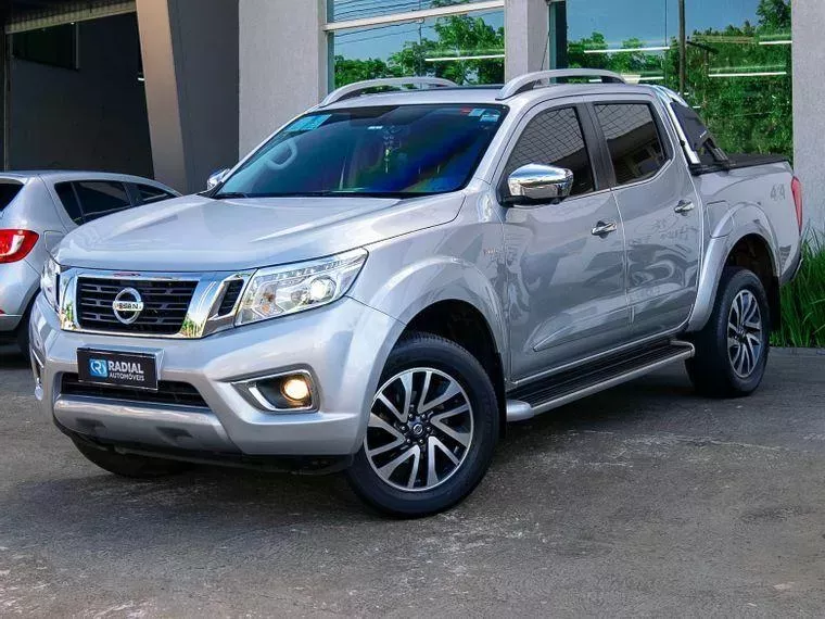 Nissan Frontier Prata 5