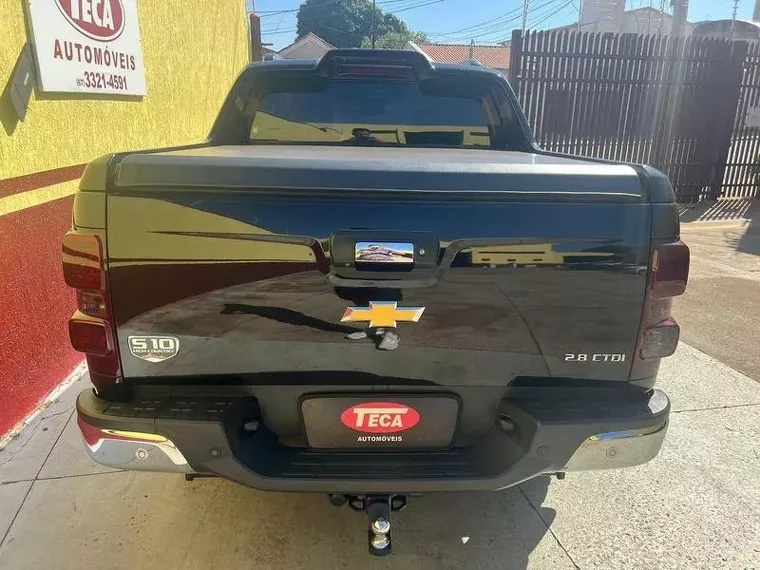 Chevrolet S10 Preto 11