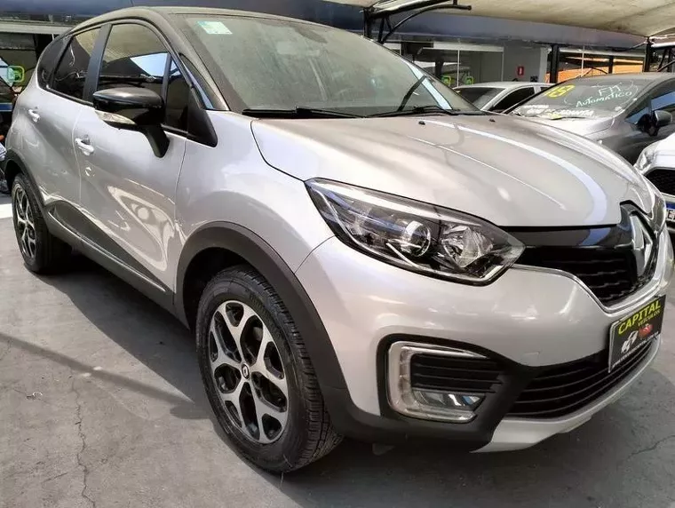 Renault Captur Prata 11