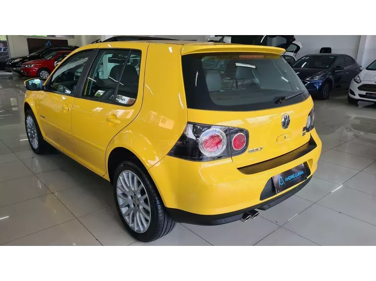 Volkswagen Golf Amarelo 8