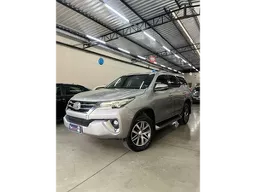 Toyota Hilux SW4
