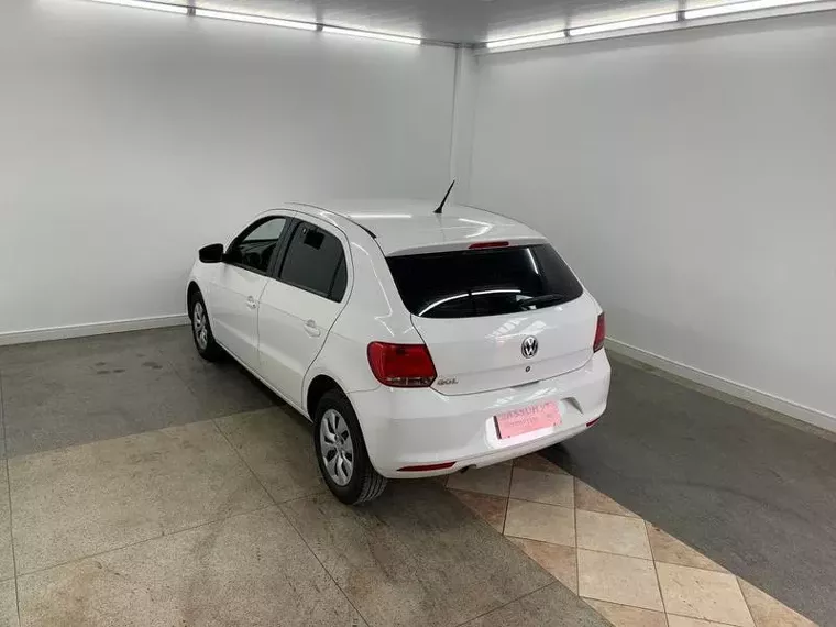 Volkswagen Gol Branco 15