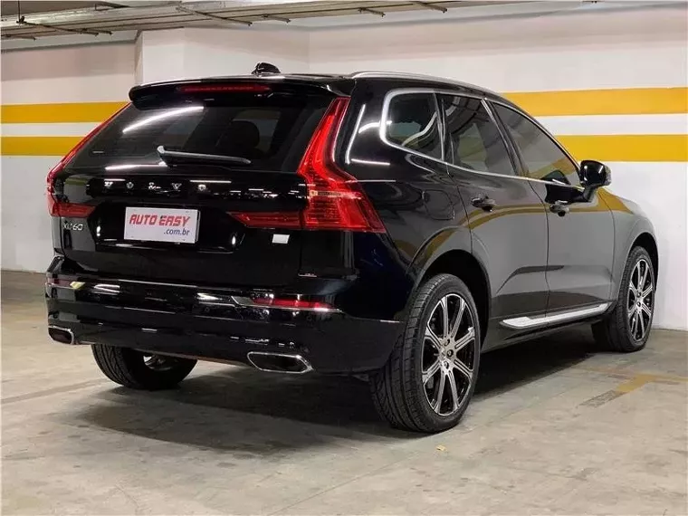 Volvo XC60 Preto 11