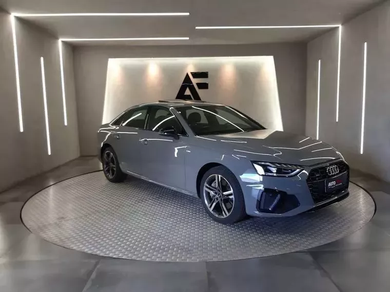 Audi A4 Cinza 9