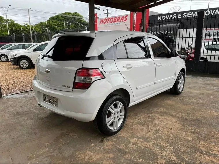 Chevrolet Agile Branco 5