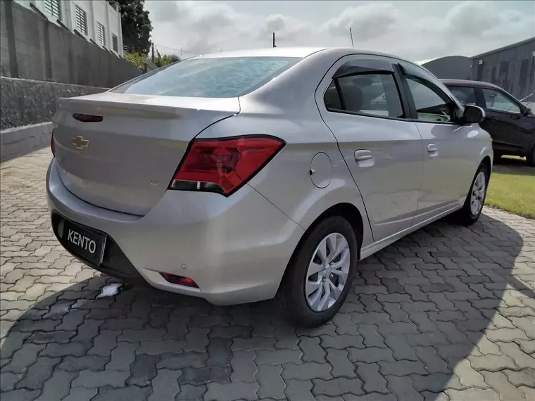 Chevrolet Prisma Prata 13