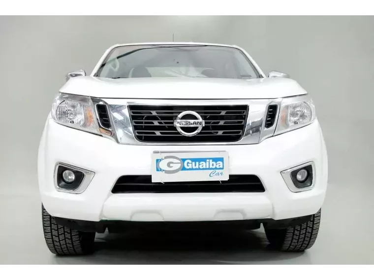 Nissan Frontier Branco 17