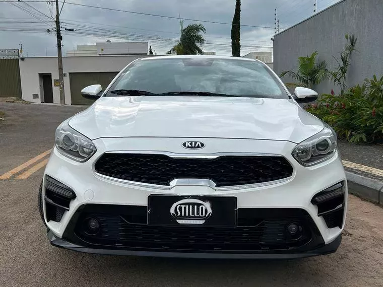 KIA Cerato Branco 3