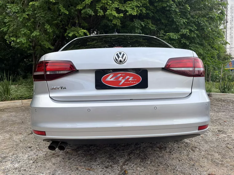 Volkswagen Jetta Prata 11