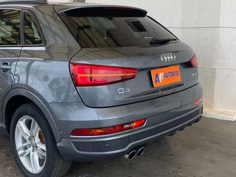 Audi Q3 Cinza 10