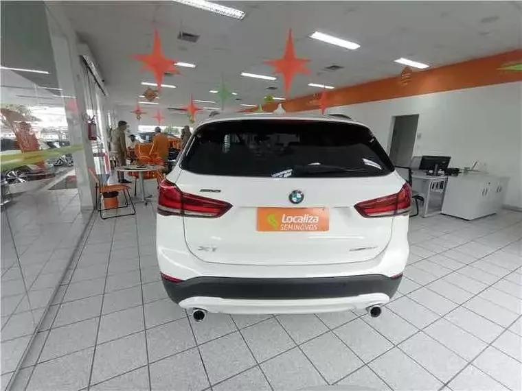 BMW X1 Branco 3