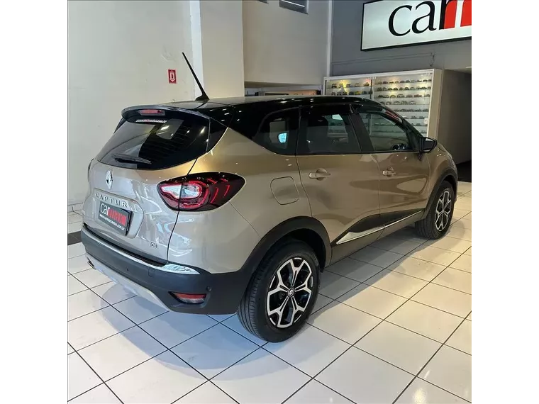 Renault Captur Bege 3