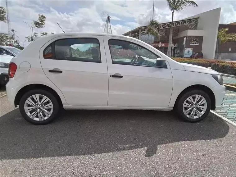 Volkswagen Gol Branco 10