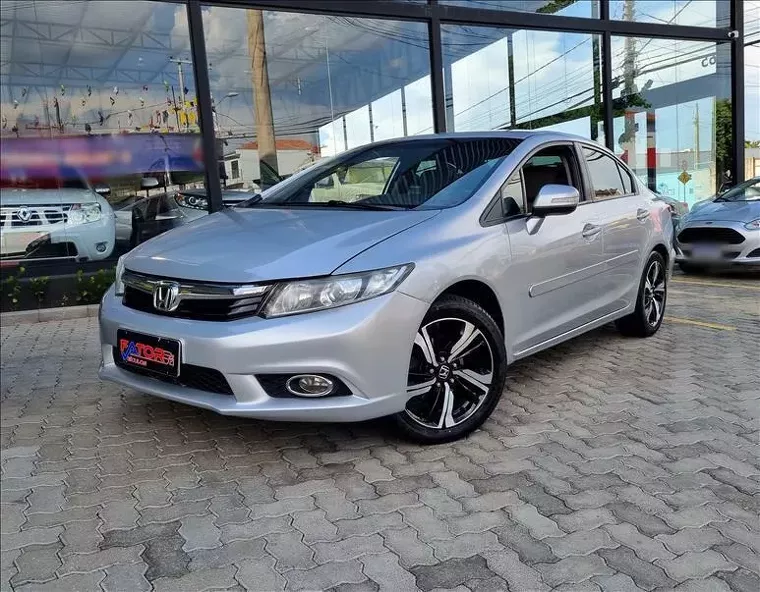 Honda Civic Prata 9