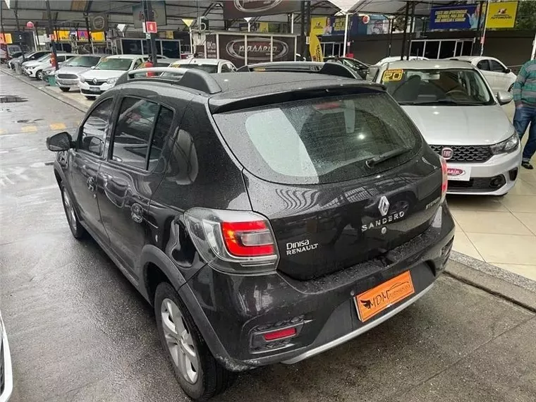 Renault Sandero Preto 2