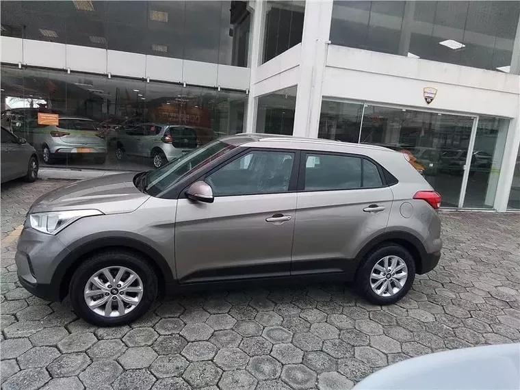 Hyundai Creta Prata 10