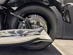 BMW R 18