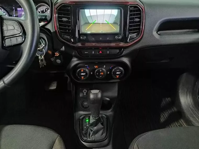 Fiat Toro Cinza 1