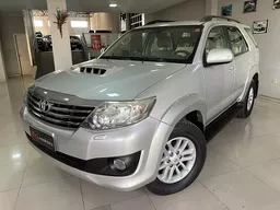 Toyota Hilux SW4