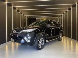 Toyota Hilux SW4