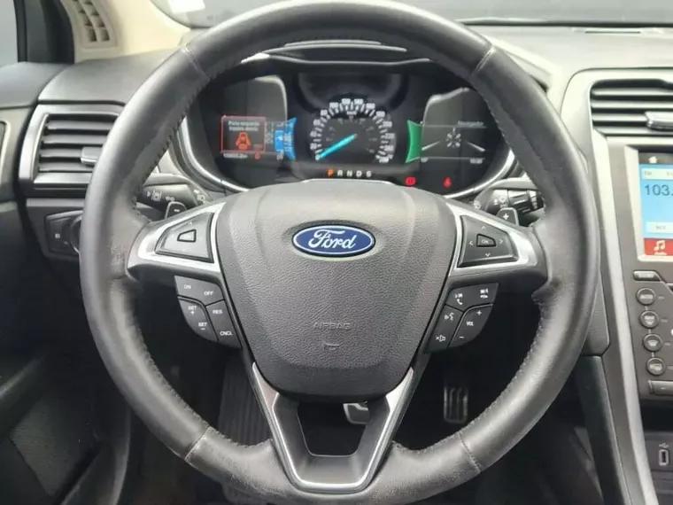 Ford Fusion Preto 6