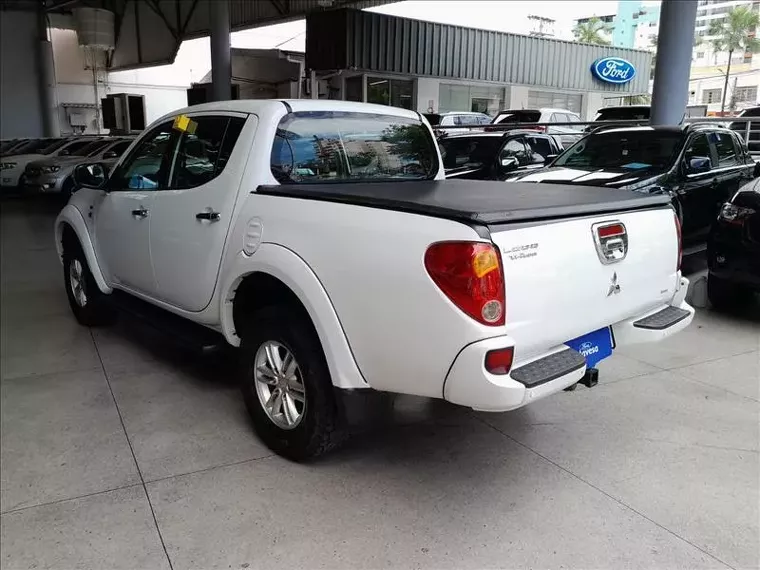 Mitsubishi L200 Triton Branco 10