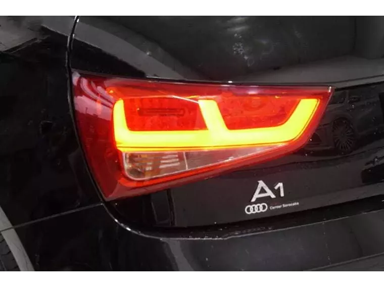 Audi A1 Preto 13