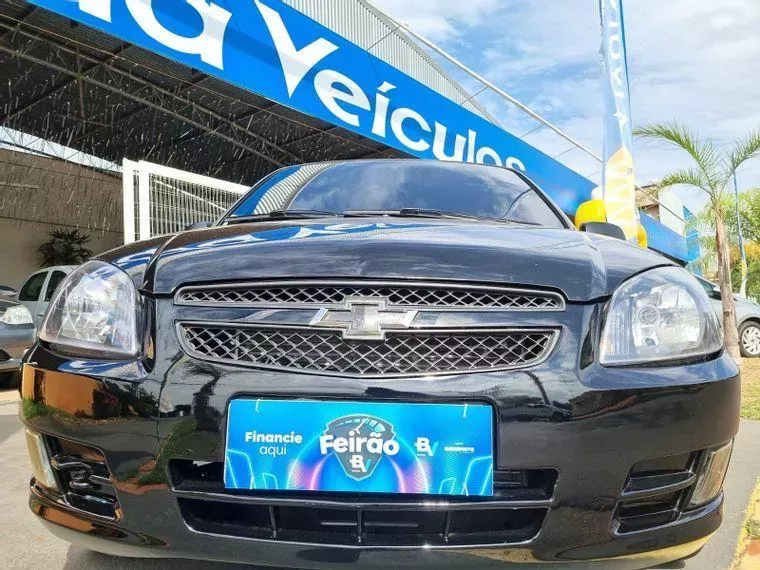 Chevrolet Celta Preto 9