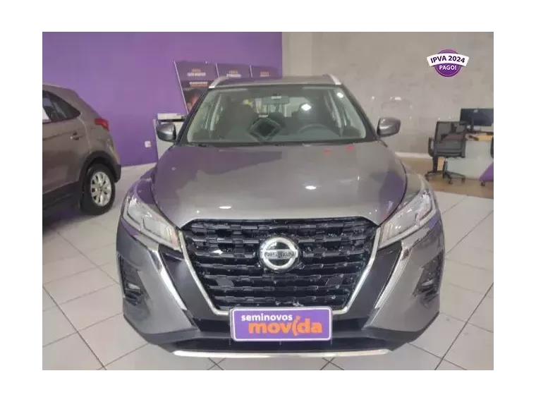 Nissan Kicks Cinza 1