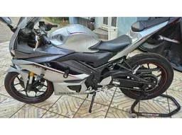 YZF R3