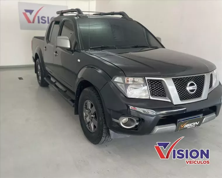 Nissan Frontier Preto 6