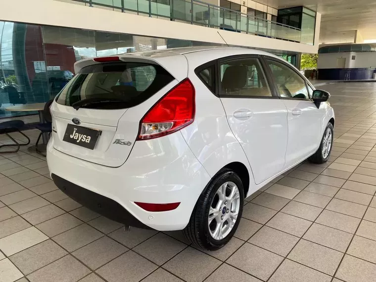 Ford Fiesta Branco 9